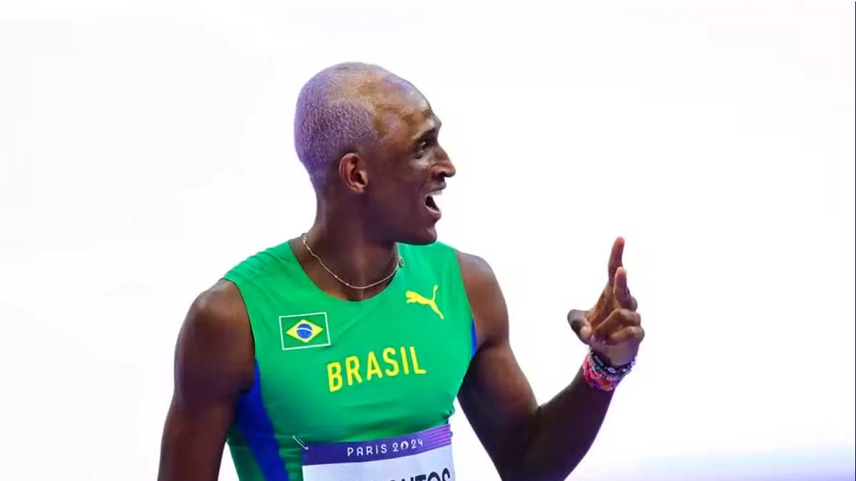 Alison dos Santos é bronze nos 400m com barreiras em Paris