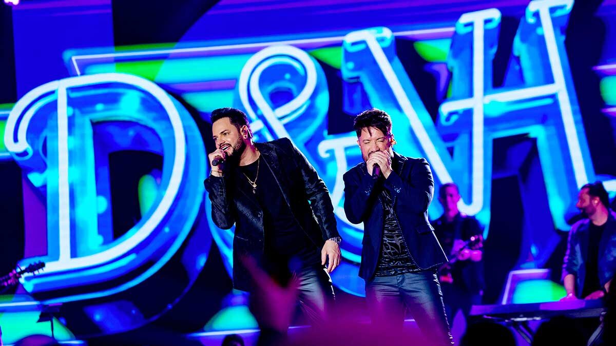 Diego e Victor Hugo lançam nova música “Dona da Rua”