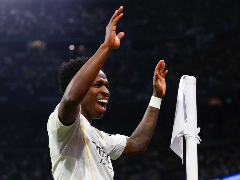 FIFA estuda proibir cobrir a boca após caso com Vinícius Jr.